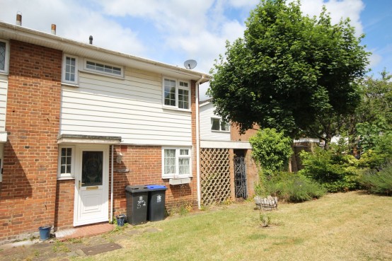 Images for Bells Hill Green, Stoke Poges, Buckinghamshire EAID:627586940 BID:13319603