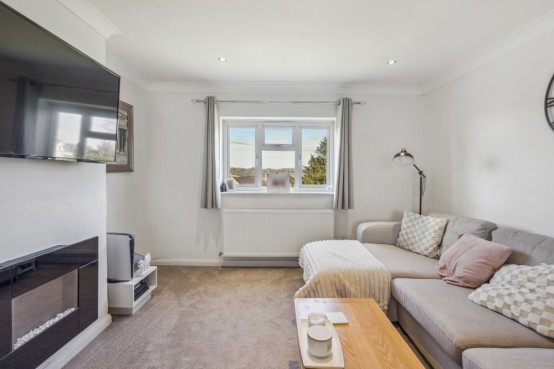 Images for Hillside Close, Chalfont St Peter, Buckinghamshire EAID:627586940 BID:13319603