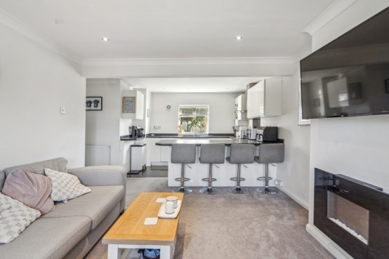 Images for Hillside Close, Chalfont St Peter, Buckinghamshire EAID:627586940 BID:13319603