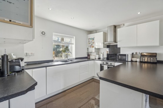 Images for Hillside Close, Chalfont St Peter, Buckinghamshire EAID:627586940 BID:13319603