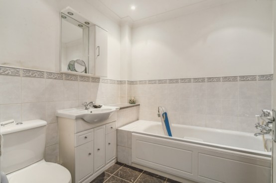 Images for Fieldway, Chalfont St Peter, Buckinghamshire EAID:627586940 BID:13319603