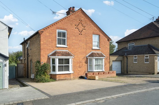 Images for Lansdown Road, Chalfont St Peter, Buckinghamshire EAID:627586940 BID:13319603