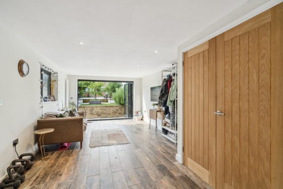 Images for Lansdown Road, Chalfont St Peter, Buckinghamshire EAID:627586940 BID:13319603