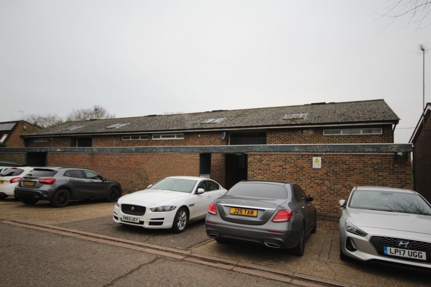 Images for Dovedale Close, Harefield, Middlesex
