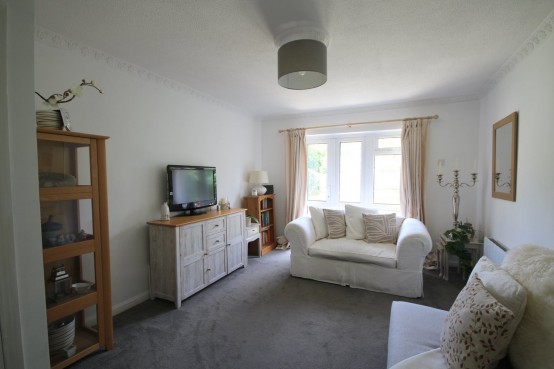 Images for Rickmansworth Road, Harefield, Middlesex EAID:627586940 BID:13319603