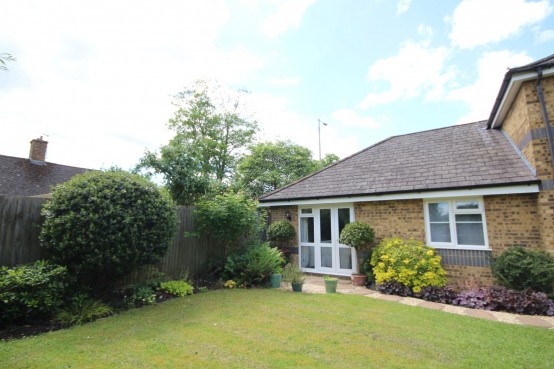 Images for Rickmansworth Road, Harefield, Middlesex EAID:627586940 BID:13319603