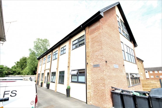 Images for Churchfield Road, Chalfont St Peter, Buckinghamshire EAID:627586940 BID:13319603