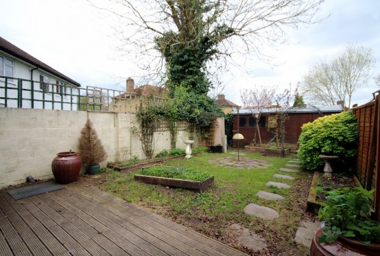 Images for Vernon Drive, Harefield, Middlesex EAID:627586940 BID:13319603