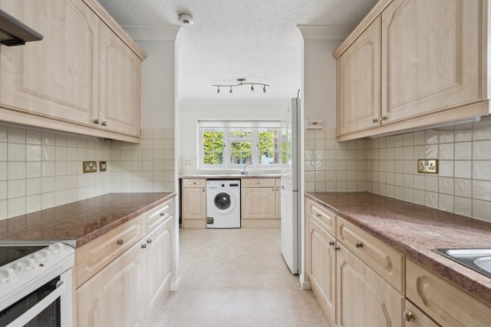 Images for Denham Walk, Chalfont St Peter, Buckinghamshire EAID:627586940 BID:13319603