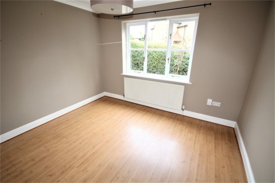 Images for Nicol Road, Chalfont St Peter, Buckinghamshire EAID:627586940 BID:13319603