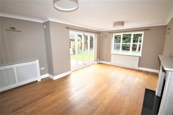 Images for Nicol Road, Chalfont St Peter, Buckinghamshire EAID:627586940 BID:13319603