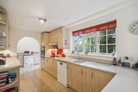 Images for Cherry Acre, Chalfont St Peter, Buckinghamshire EAID:627586940 BID:13319603