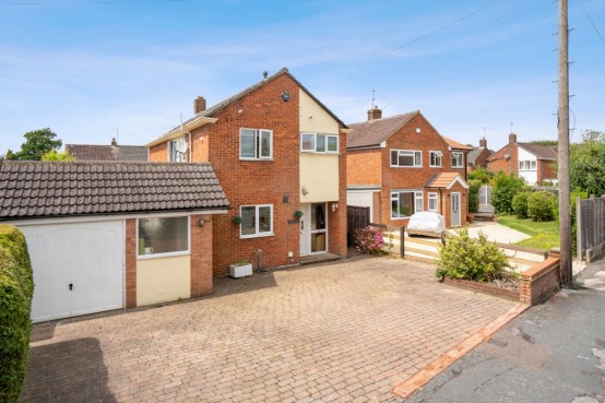 Images for Highlands Lane, Chalfont St Peter, Buckinghamshire EAID:627586940 BID:13319603