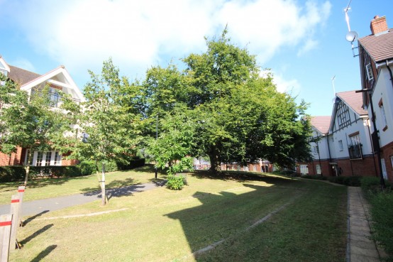 Images for Grange Road, Chalfont St Peter, Buckinghamshire EAID:627586940 BID:13319603