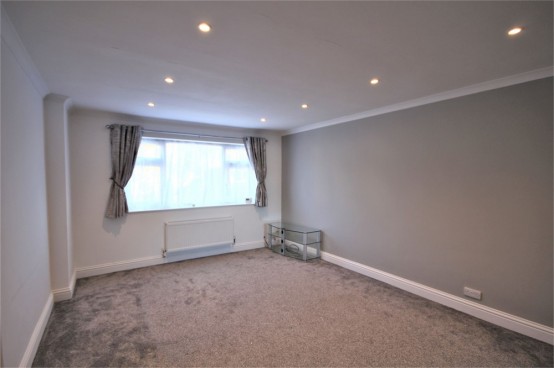 Images for Cross Lanes, Chalfont St Peter, Buckinghamshire EAID:627586940 BID:13319603