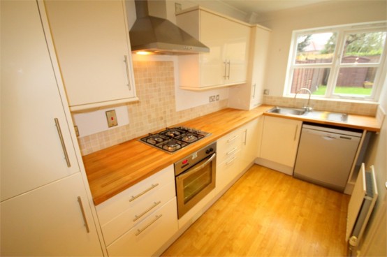 Images for Layters Avenue, Chalfont St Peter, Buckinghamshire EAID:627586940 BID:13319603