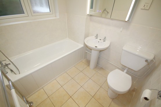 Images for Lewins Road, Chalfont St Peter, Buckinghamshire EAID:627586940 BID:13319603