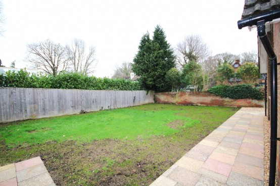 Images for Lewins Road, Chalfont St Peter, Buckinghamshire EAID:627586940 BID:13319603