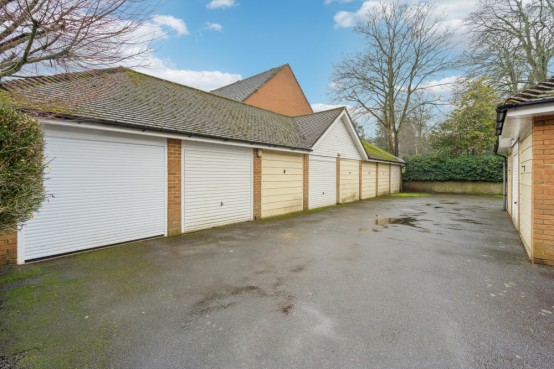 Images for Church Lane, Chalfont St Peter, Buckinghamshire EAID:627586940 BID:13319603