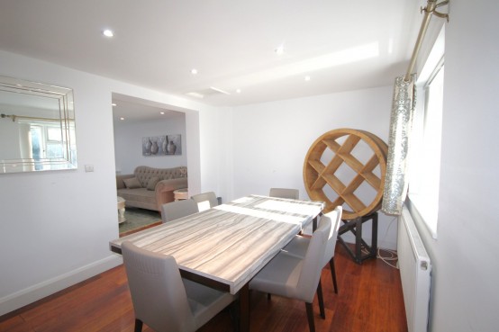 Images for Grove End, Chalfont St Peter, Buckinghamshire EAID:627586940 BID:13319603