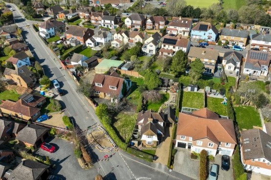 Images for Nicol Road, Chalfont St Peter, Buckinghamshire EAID:627586940 BID:13319603