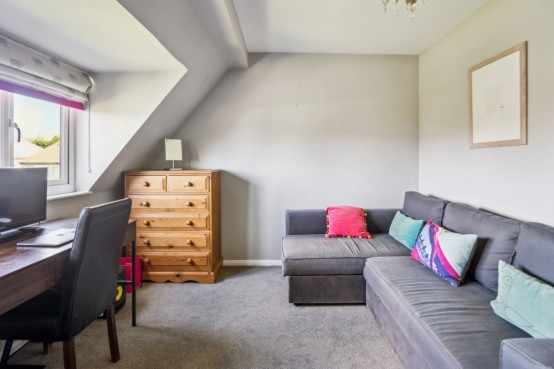 Images for Hillfield Square, Chalfont St Peter, Buckinghamshire EAID:627586940 BID:13319603
