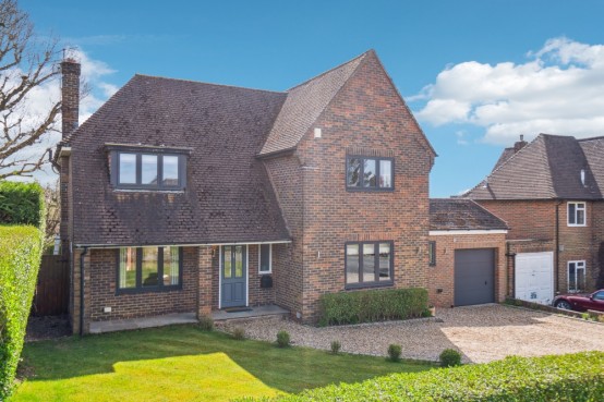 Images for Hillfield Square, Chalfont St Peter, Buckinghamshire EAID:627586940 BID:13319603