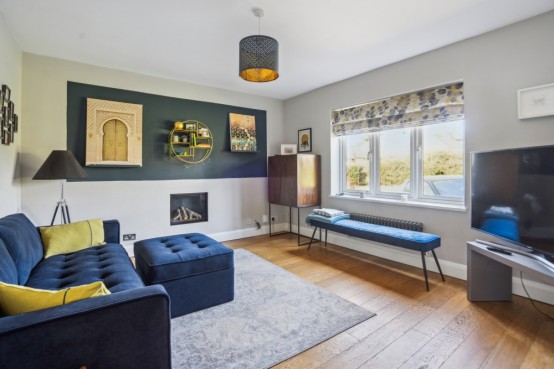 Images for Hillfield Square, Chalfont St Peter, Buckinghamshire EAID:627586940 BID:13319603