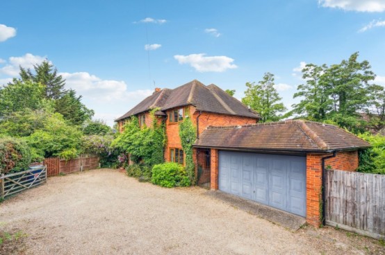 Images for Nicol Road, Chalfont St Peter, Buckinghamshire EAID:627586940 BID:13319603