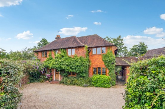 Images for Nicol Road, Chalfont St Peter, Buckinghamshire EAID:627586940 BID:13319603