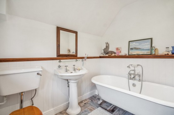 Images for Nicol Road, Chalfont St Peter, Buckinghamshire EAID:627586940 BID:13319603