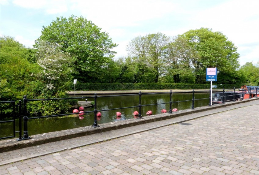 Images for The Long Room Apartments, Royal Quay, Harefield, Middlesex