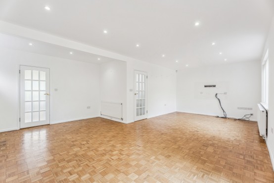 Images for Fieldway, Chalfont St Peter, Buckinghamshire EAID:627586940 BID:13319603