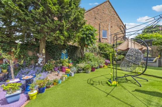 Images for Vernon Drive, Harefield, Greater London EAID:627586940 BID:13319603
