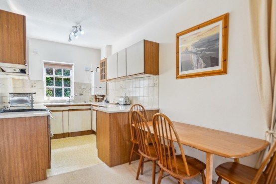 Images for Chiltern Hill, Chalfont St Peter, Buckinghamshire EAID:627586940 BID:13319603