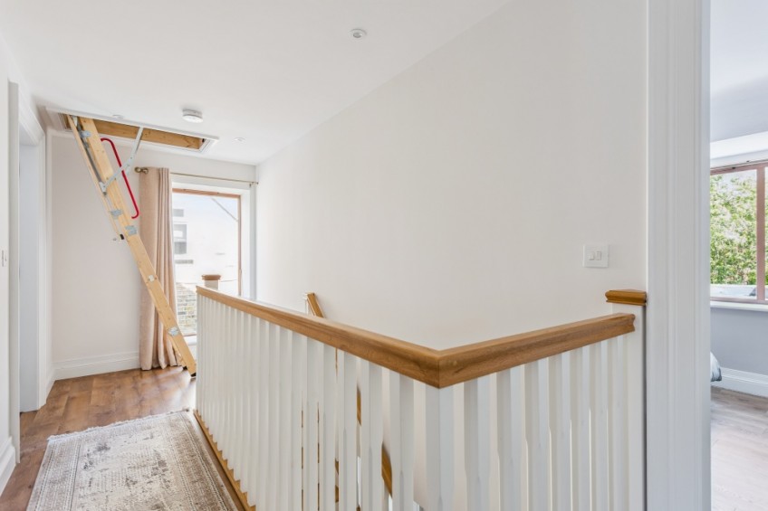 Images for Chequers Orchard, Iver, Buckinghamshire