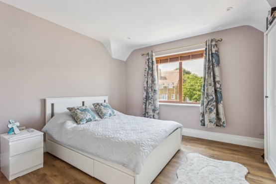 Images for Chequers Orchard, Iver, Buckinghamshire EAID:627586940 BID:13319603