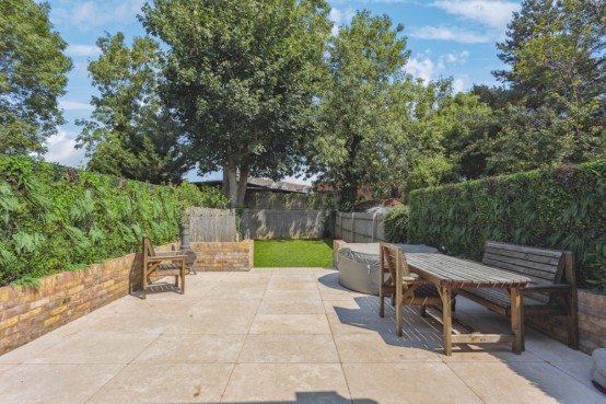 Images for Chequers Orchard, Iver, Buckinghamshire EAID:627586940 BID:13319603