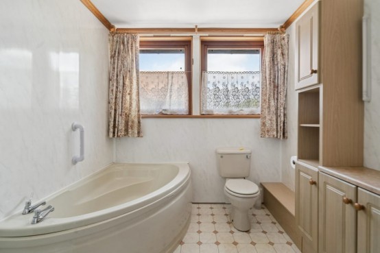 Images for Bottrells Lane, Chalfont St Giles, Buckinghamshire EAID:627586940 BID:13319603