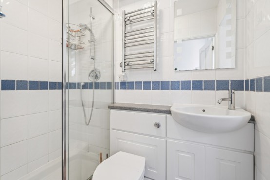 Images for Bench Manor Crescent, Chalfont St Peter, Buckinghamshire EAID:627586940 BID:13319603