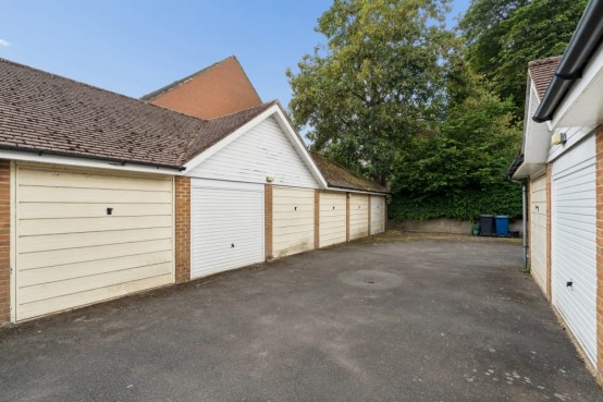 Images for Church Lane, Chalfont St Peter, Buckinghamshire EAID:627586940 BID:13319603