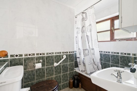 Images for Park Lane, Harefield, Greater London EAID:627586940 BID:13319603