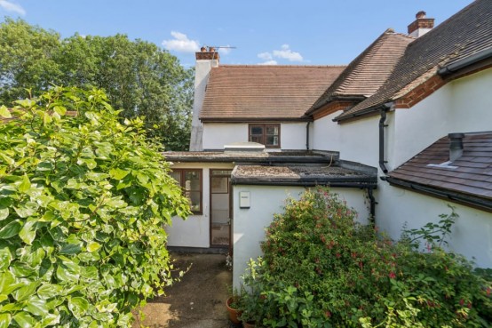 Images for Park Lane, Harefield, Greater London EAID:627586940 BID:13319603