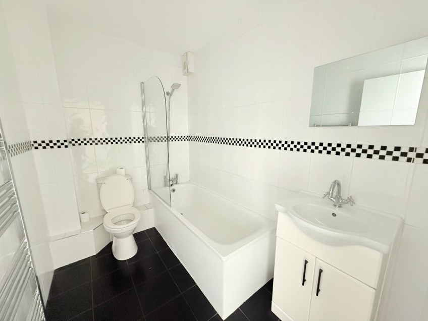 Images for Breakspear Road North, Harefield