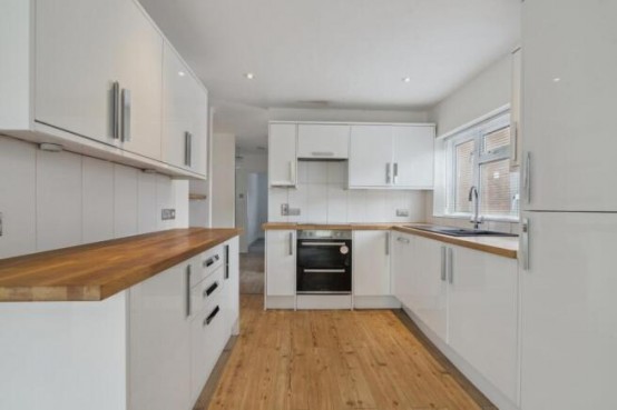 Images for Nicol Road, Chalfont St Peter, Buckinghamshire EAID:627586940 BID:13319603