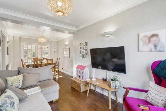 Images for Pond Lane, Chalfont St Peter, Buckinghamshire EAID:627586940 BID:13319603