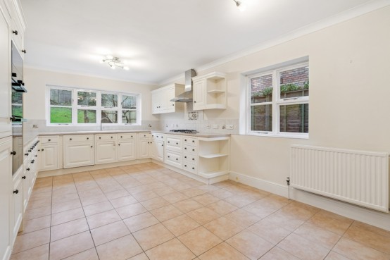 Images for Southside, Chalfont St Peter EAID:627586940 BID:13319603