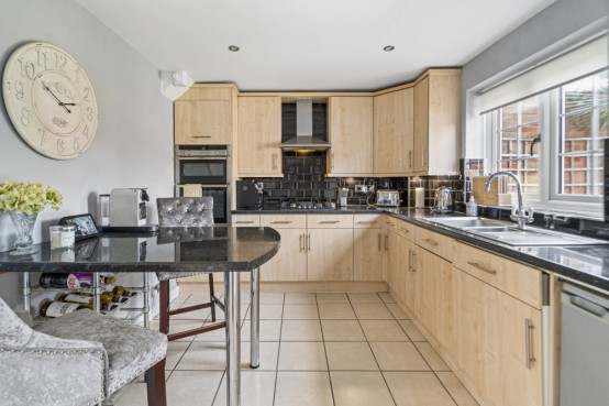 Images for Hill Farm Road, Chalfont St Peter, Buckinghamshire EAID:627586940 BID:13319603