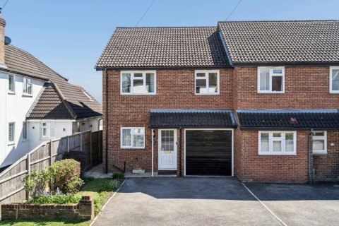 Glebe Road, Chalfont St Peter, Buckinghamshire - EAID:627586940, BID:13319603