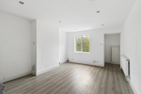 Images for Sedley Grove, Harefield, Greater London EAID:627586940 BID:13319603